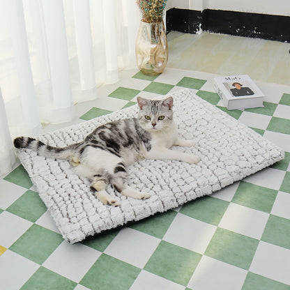 Warm Pet Pad Winter Sleep Fleece Dog Bed Comfortable Cat Nest